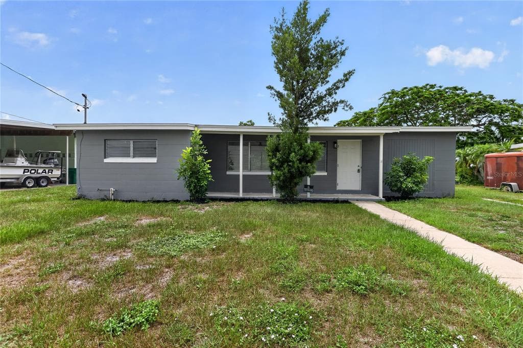 691 SHARON CIRCLE photo 3