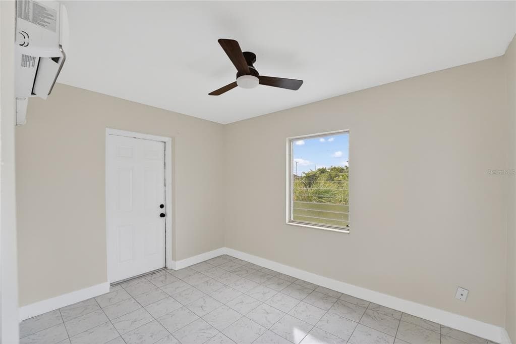 691 SHARON CIRCLE photo 20