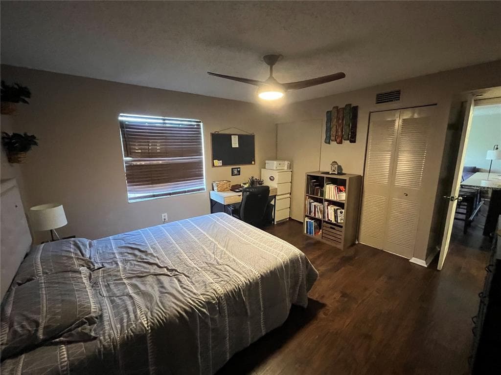 2632 HIDDEN LAKE DR N B photo 5