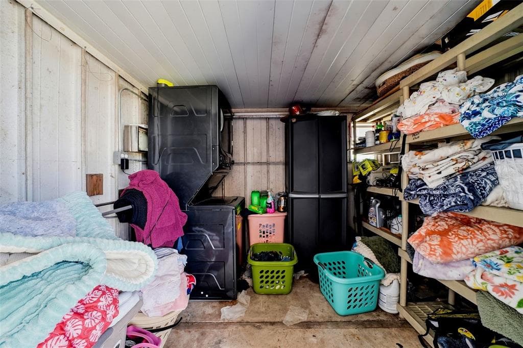 6439 TOWER DRIVE photo 22