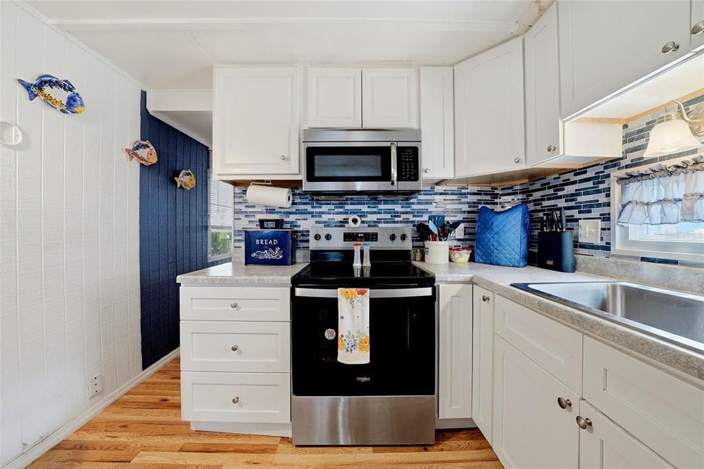 6439 TOWER DRIVE photo 10