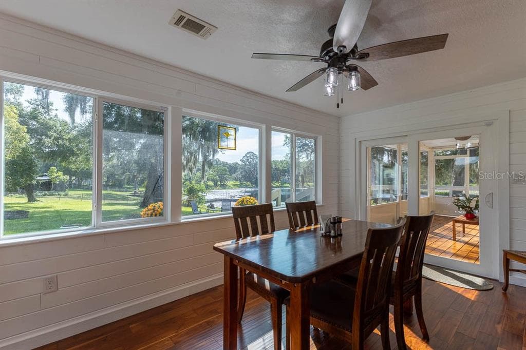 210 WESTLAKE DRIVE photo 12