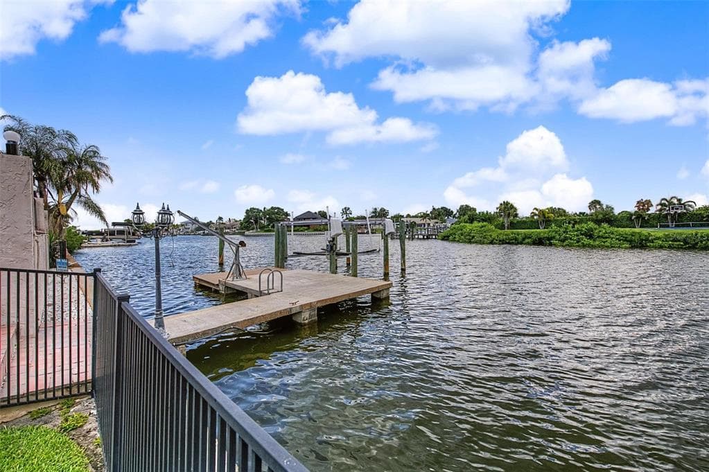 7011 PELICAN ISLAND DRIVE photo 18