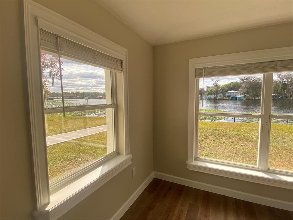 1645 SPRING GARDEN DRIVE photo 18