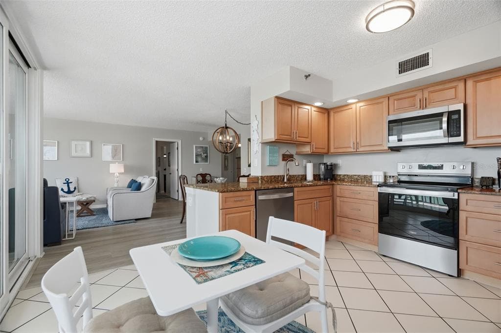 6372 PALMA DEL MAR BOULEVARD S 606 photo 16