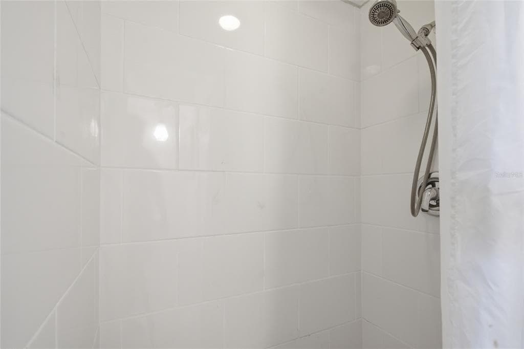 402 KETCH WAY 402 photo 18