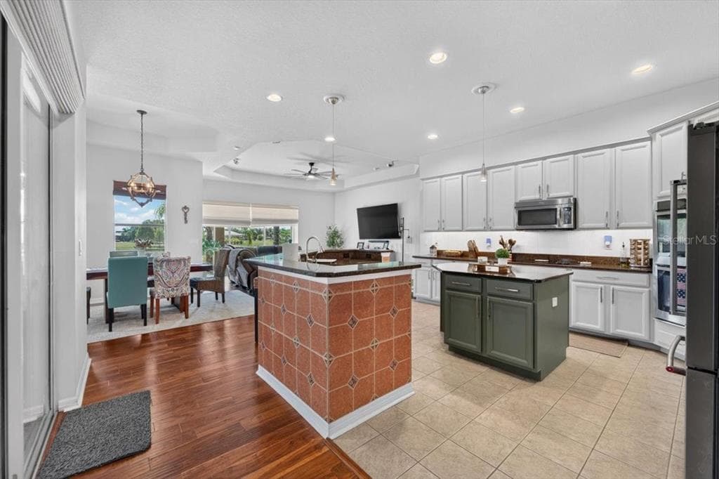 5325 LAKE SIENA DRIVE photo 21
