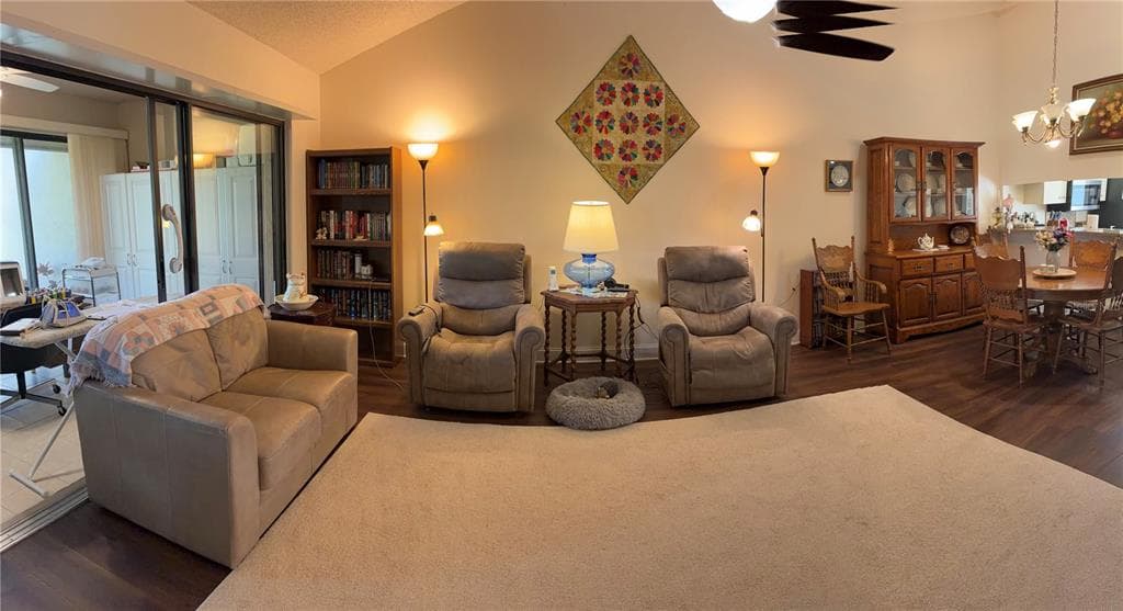 4521 KINGSMERE 6 photo 5