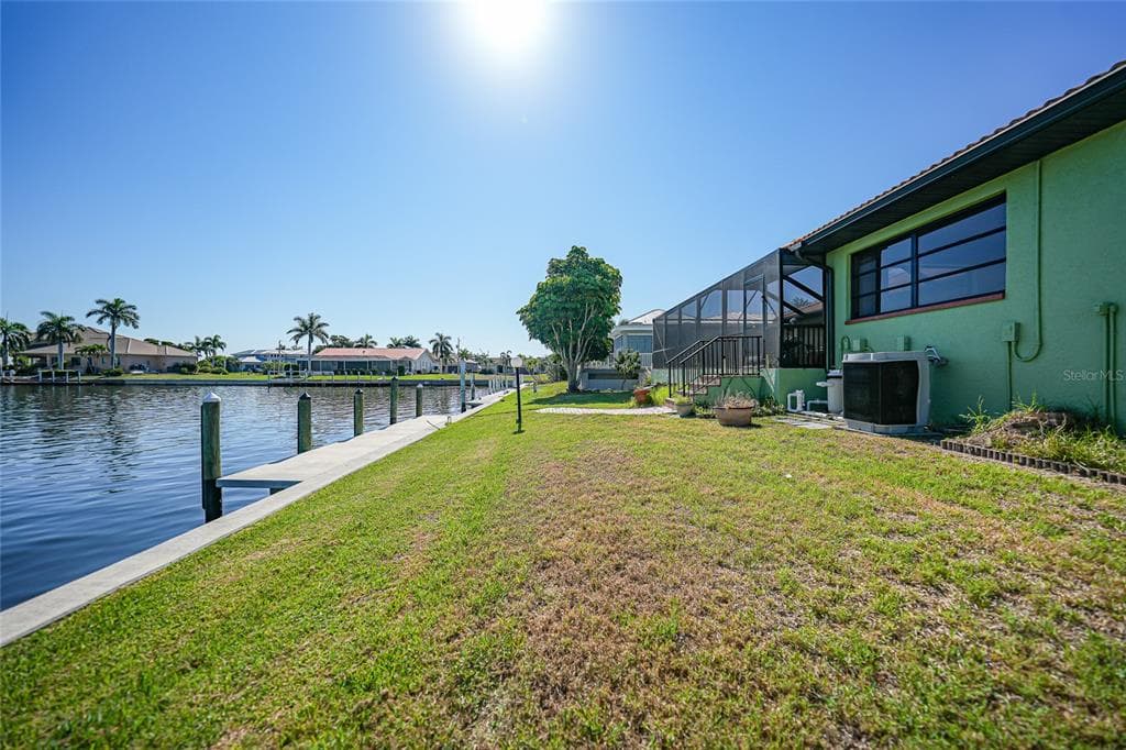 2750 AQUA COURT photo 12