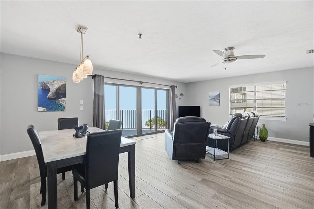 16330 GULF BOULEVARD 306 photo 3