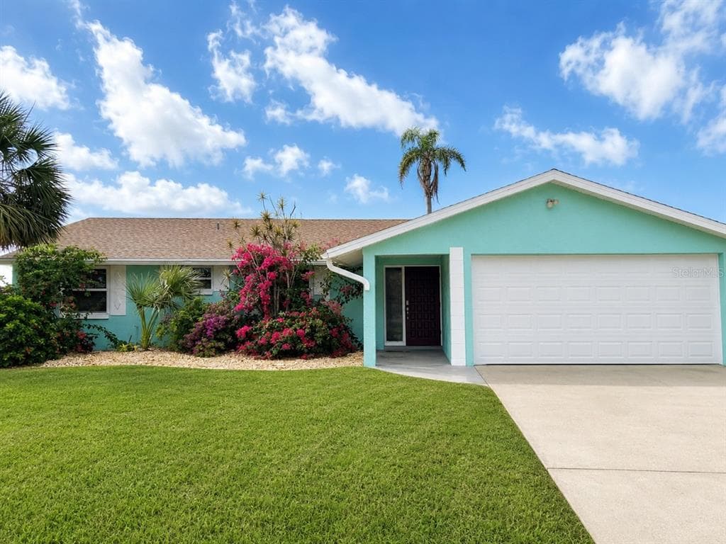 1002 SILVER PALM WAY photo 1