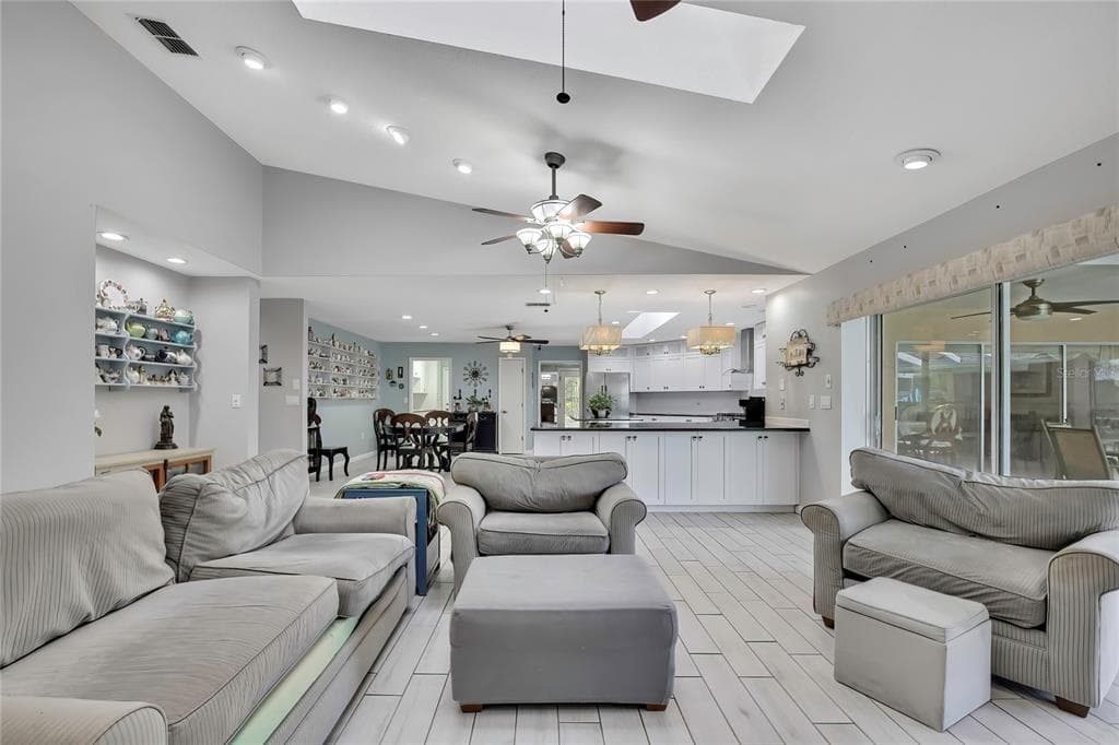 4293 RIVER BIRCH DRIVE photo 20