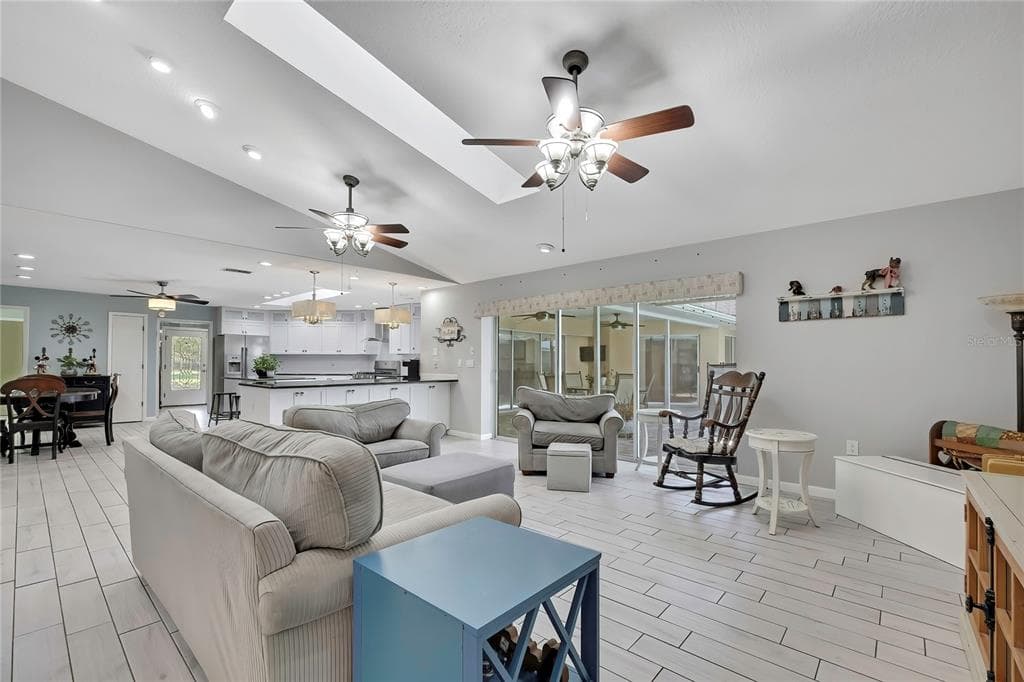 4293 RIVER BIRCH DRIVE photo 19