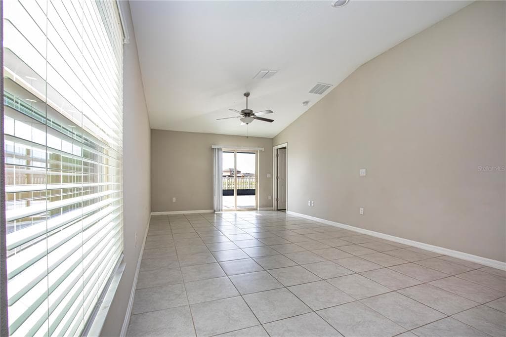 9437 LEMON DROP LOOP photo 18