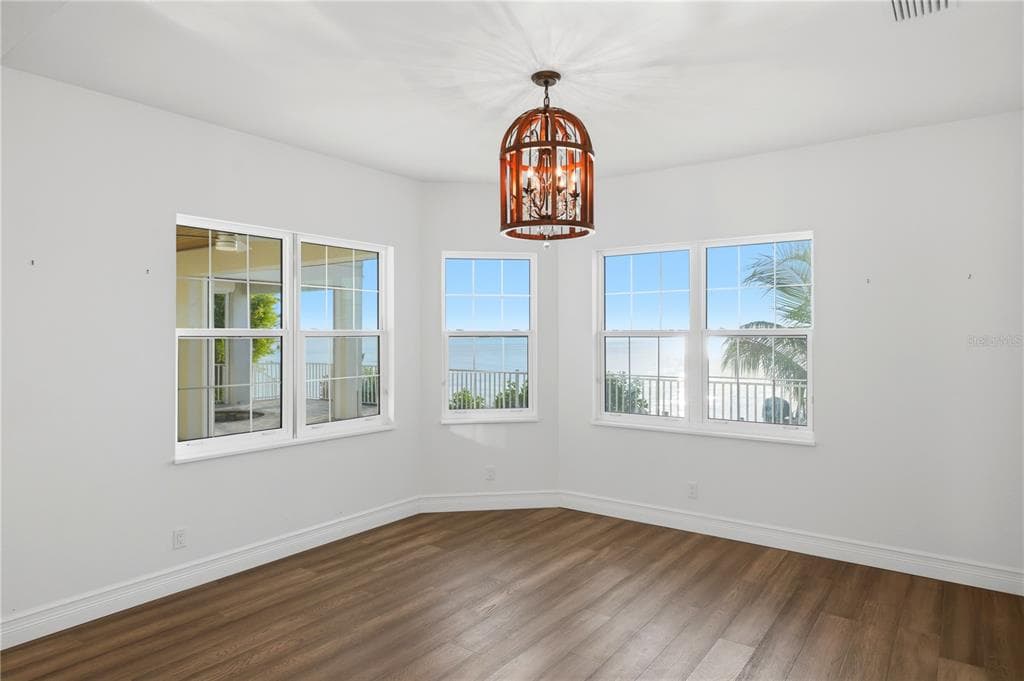 2139 PALM TREE DRIVE photo 16