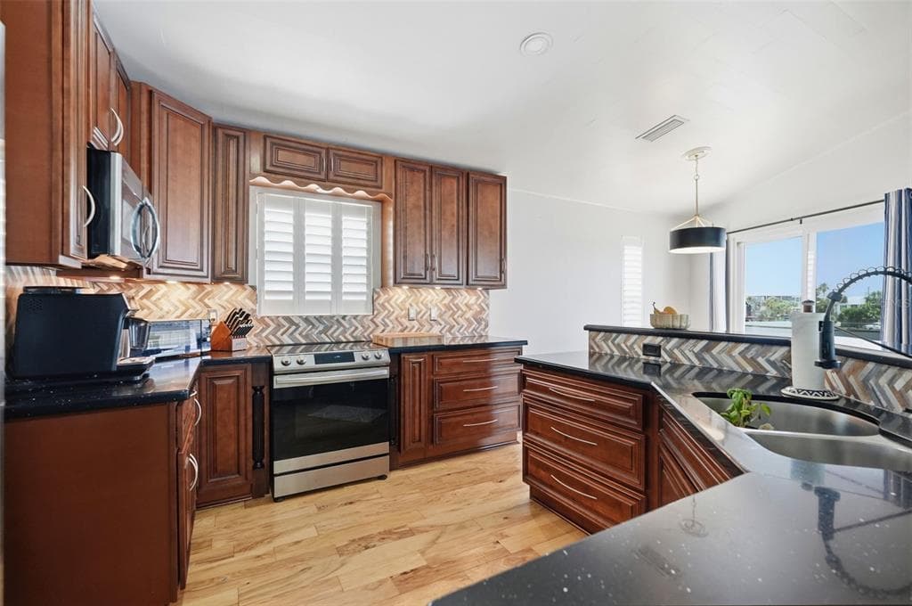3420 EAGLE NEST DRIVE photo 6