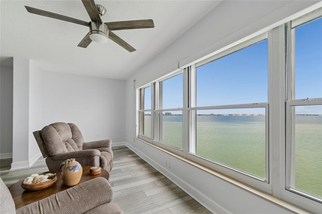 5980 SHORE BOULEVARD S 909 photo 15