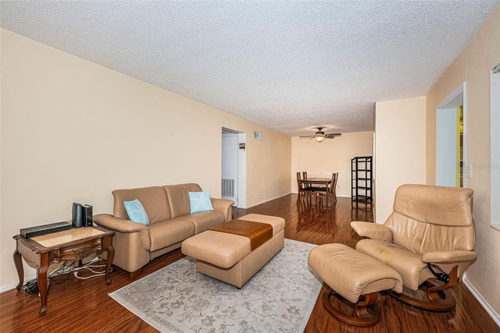 4700 COVE CIRCLE 208 photo 20