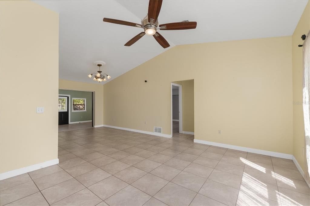 10033 STONECROP AVENUE photo 4