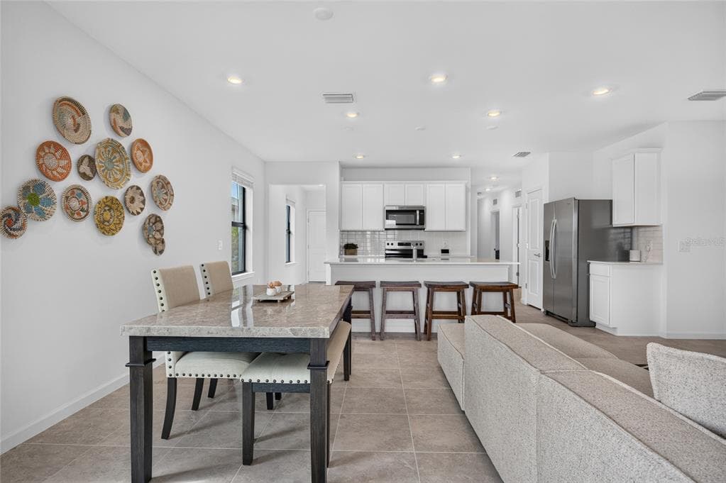6492 SILVERSTAR DRIVE photo 6