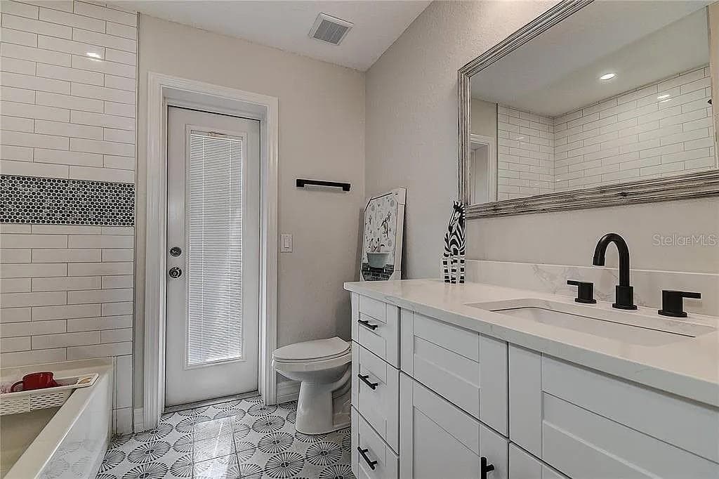 4723 THOMAS HOBY PLACE photo 17