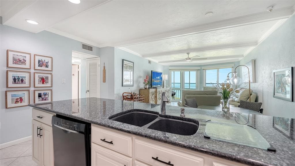777 JOHN RINGLING BOULEVARD 24 photo 6