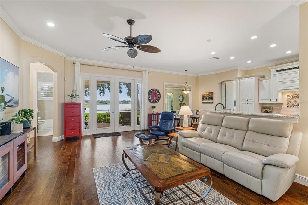 10035 REMINGTON DRIVE photo 15