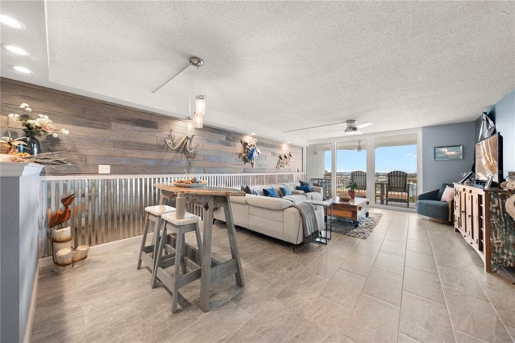 675 S GULFVIEW BOULEVARD 1108 photo 4