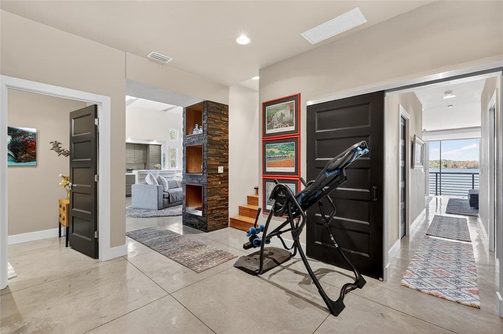 1535 SUNSET CIRCLE photo 24