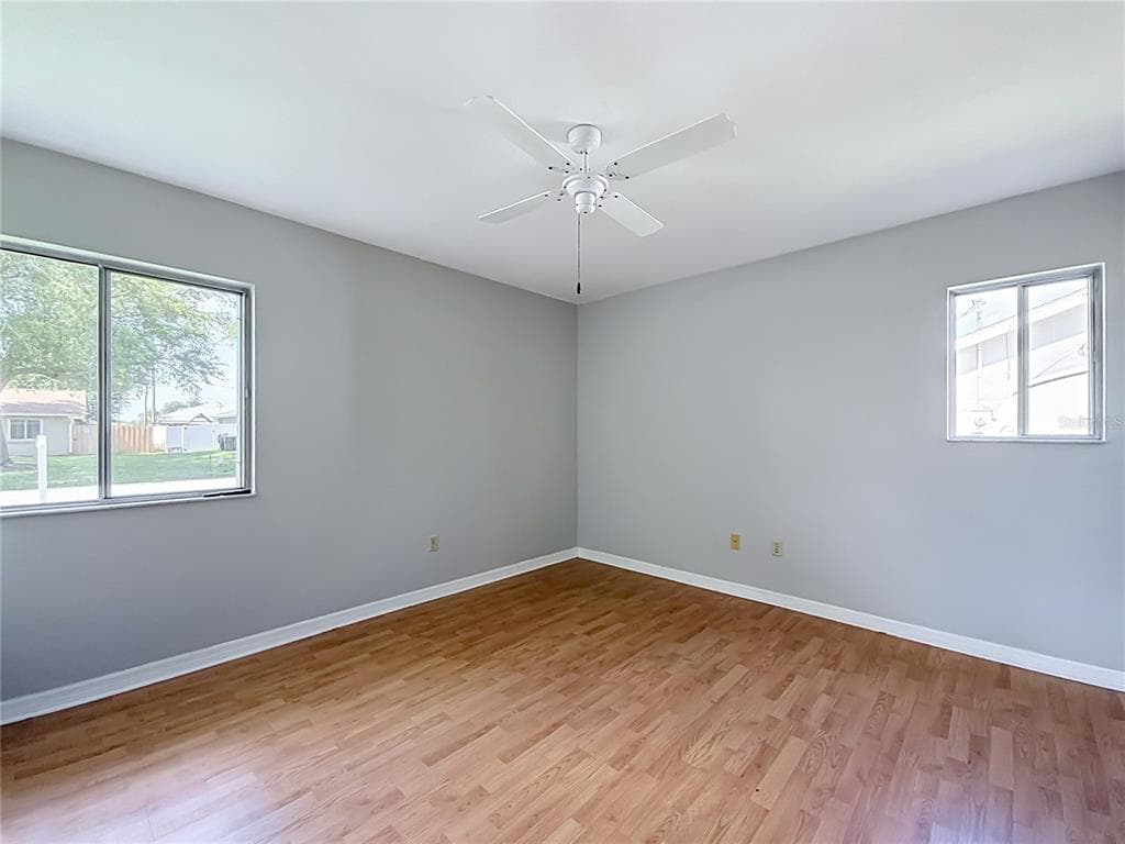 4804 BATCHELOR AVENUE photo 8