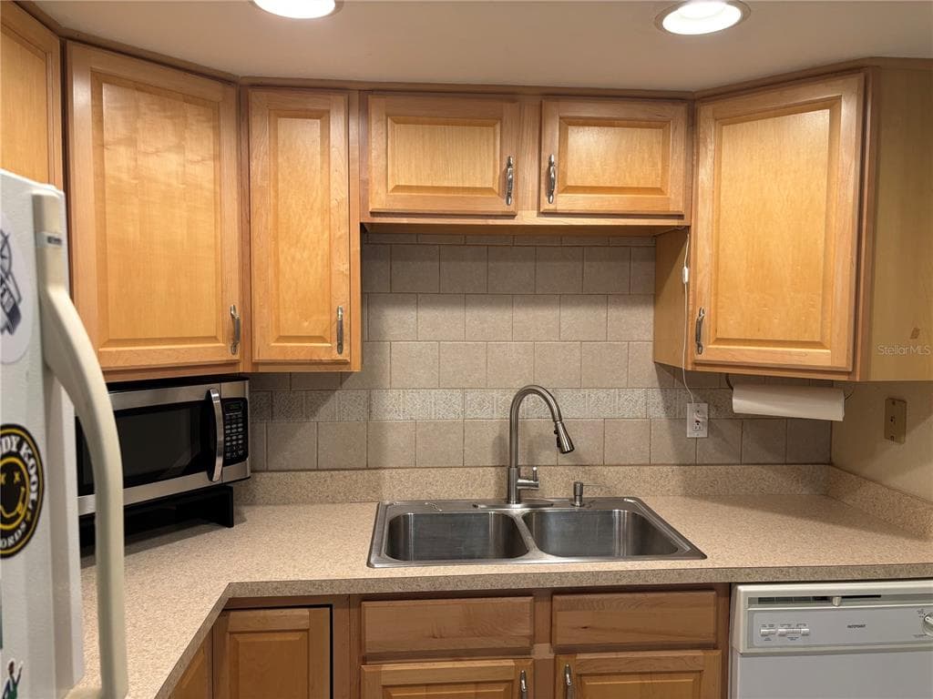 3640 41ST LANE S 72E photo 19