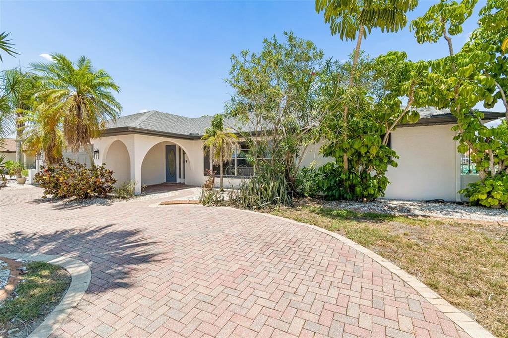 6331 COCOA LANE photo 6