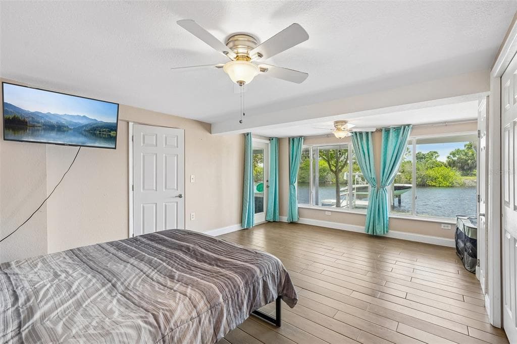1133 GRAND BOULEVARD photo 14
