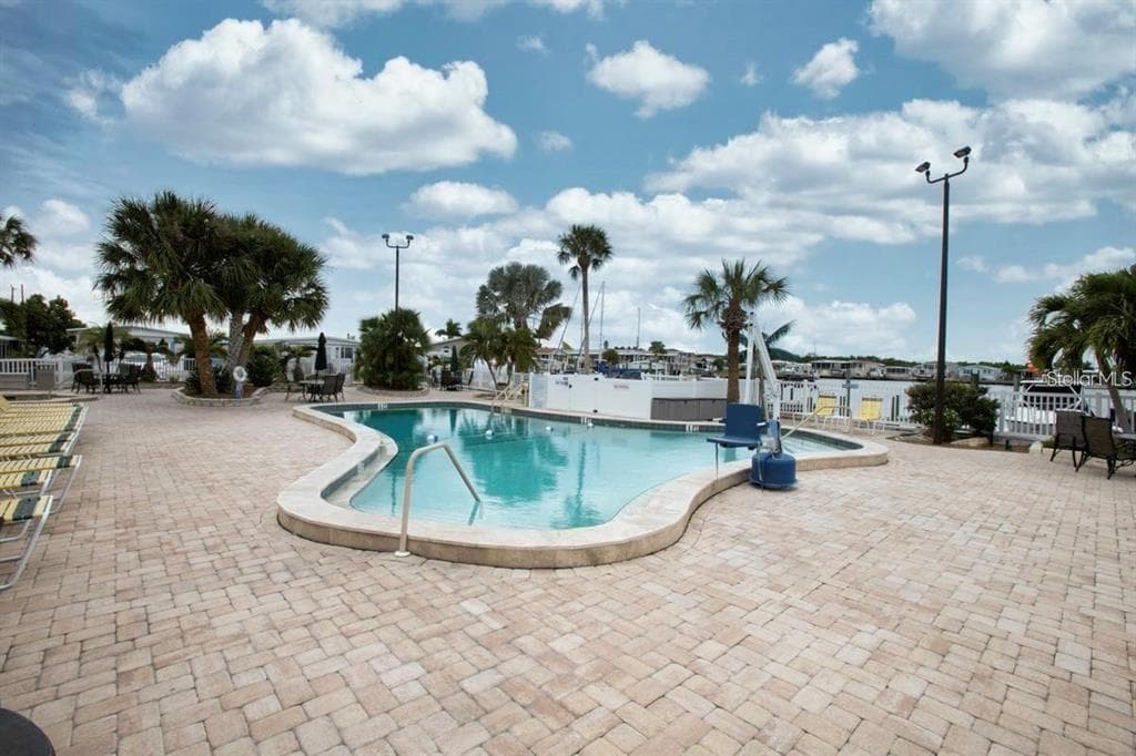 226 BIMINI DRIVE photo 16