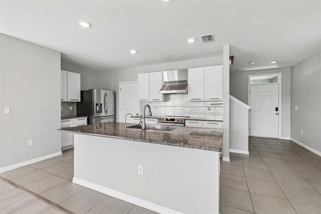 16734 TRITE BEND STREET photo 12