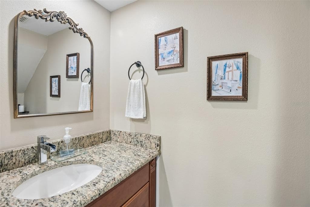 6910 LAKE PLACE COURT photo 18