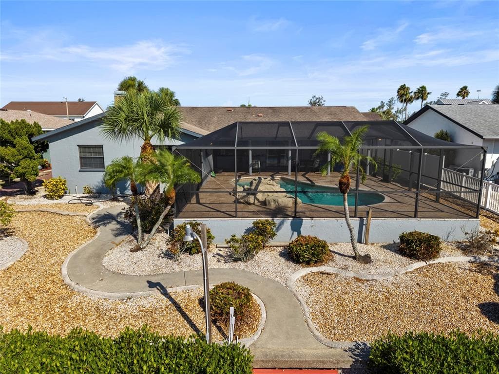 921 BIRDIE WAY photo 22