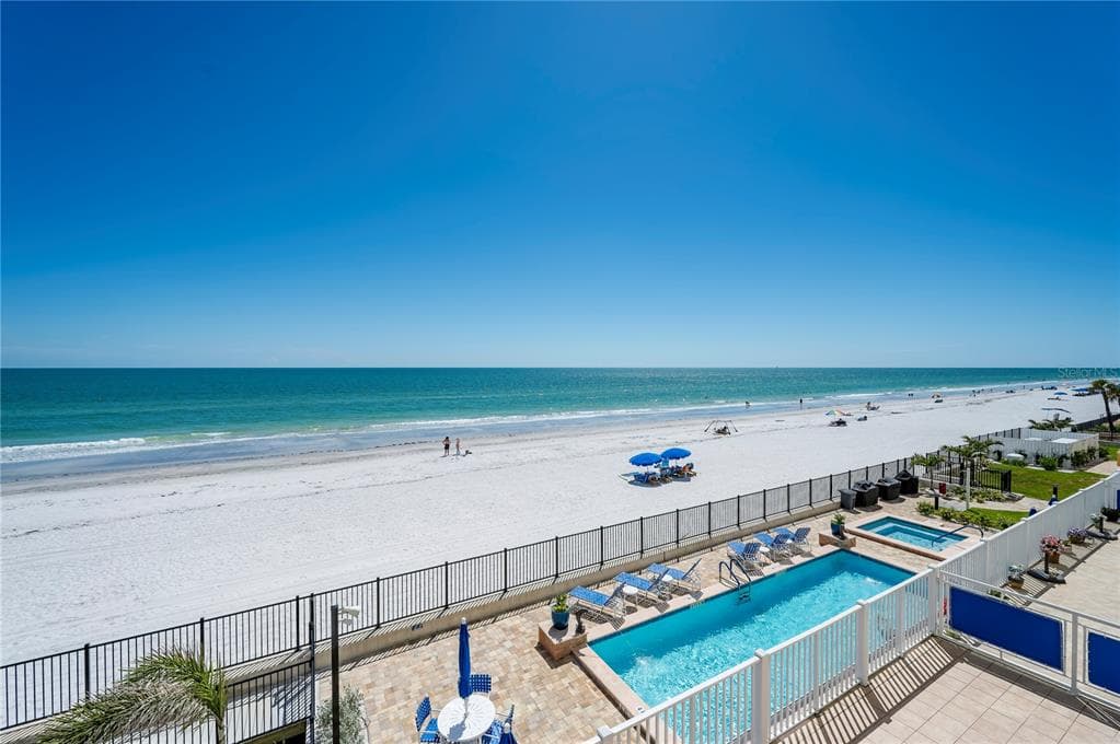 16750 GULF BOULEVARD 311 photo 6