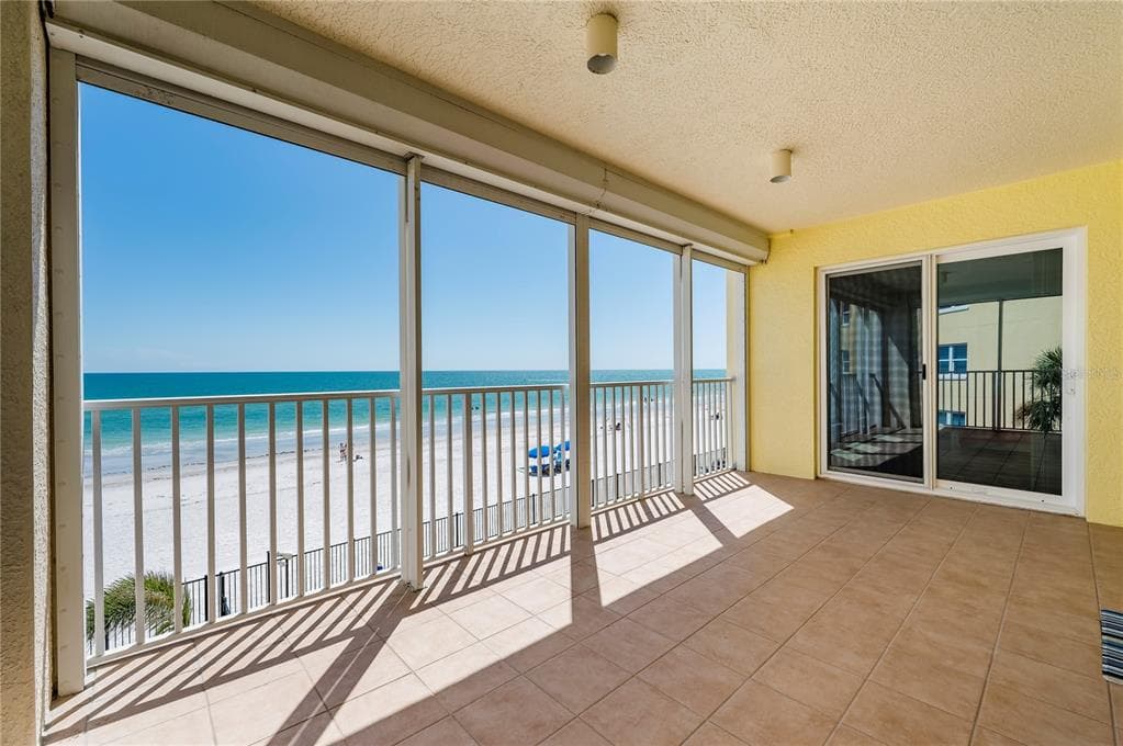 16750 GULF BOULEVARD 311 photo 3