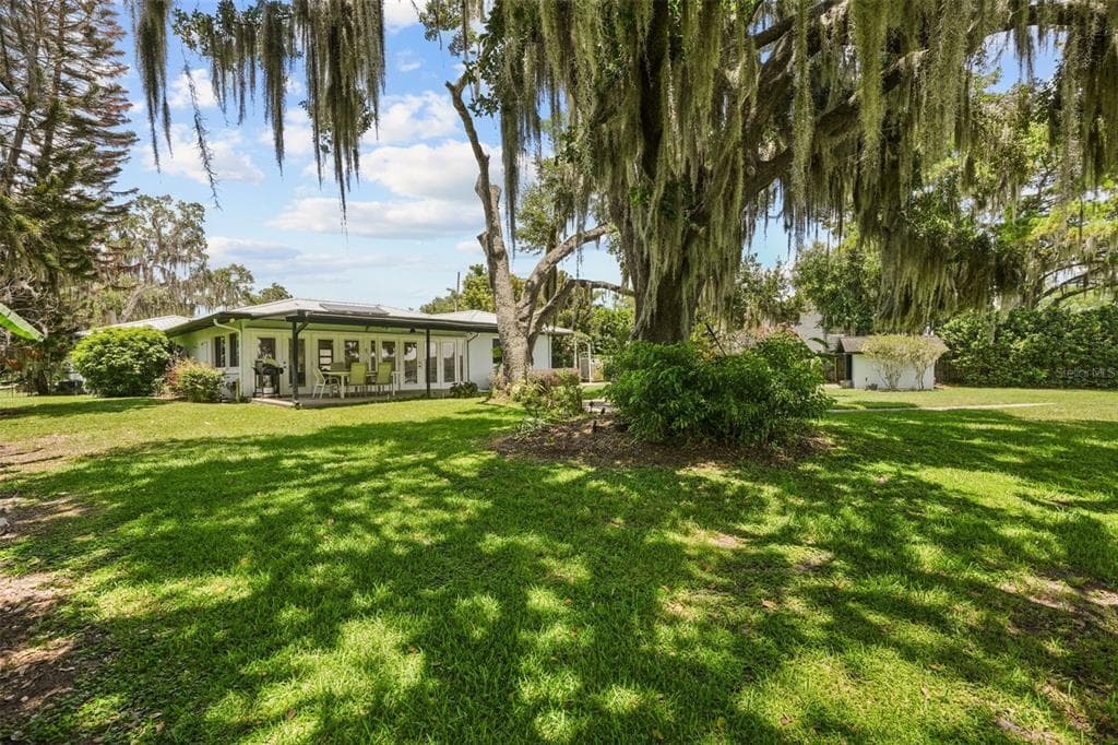 5497 ALANDALE COURT photo 6
