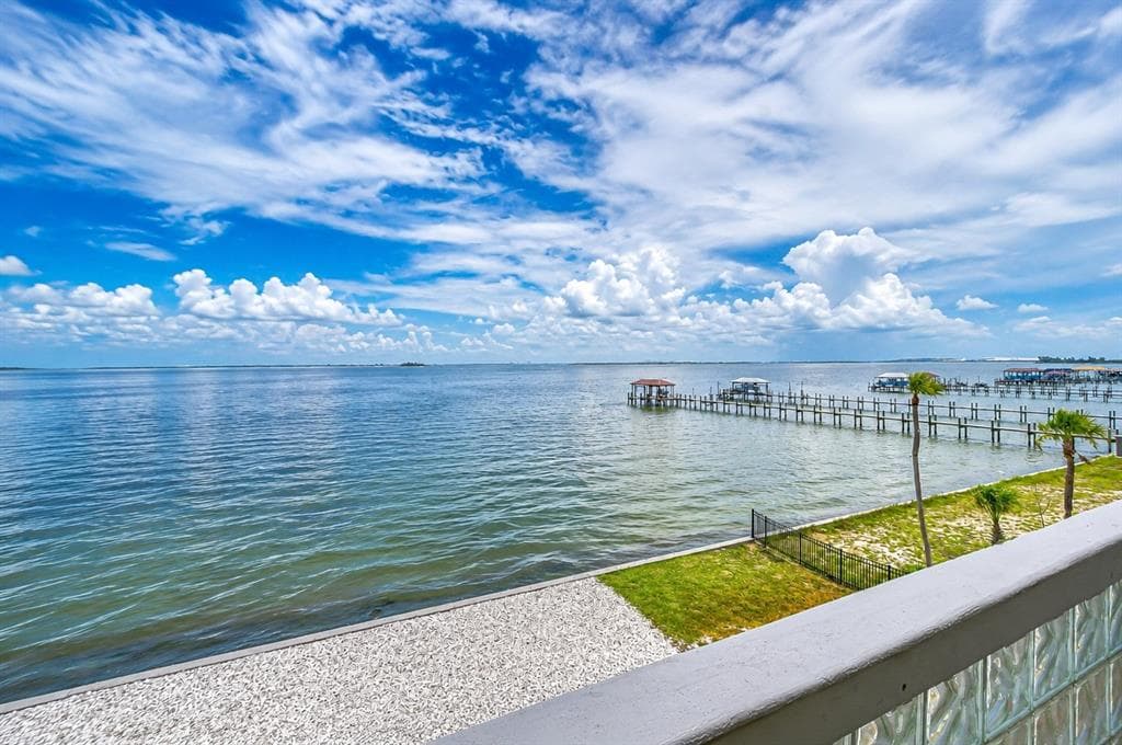 6504 SURFSIDE BOULEVARD 8 photo 1