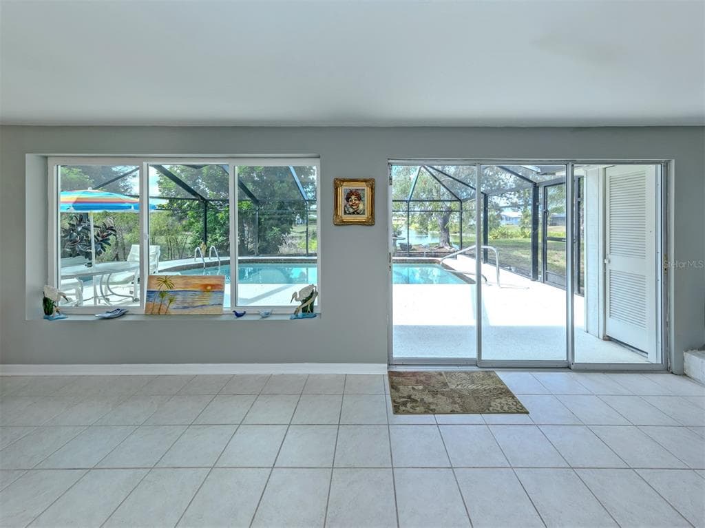 1480 LAKESIDE DRIVE photo 23