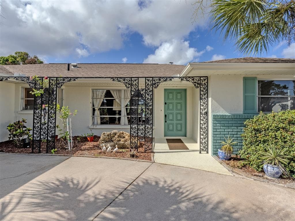 1480 LAKESIDE DRIVE photo 4