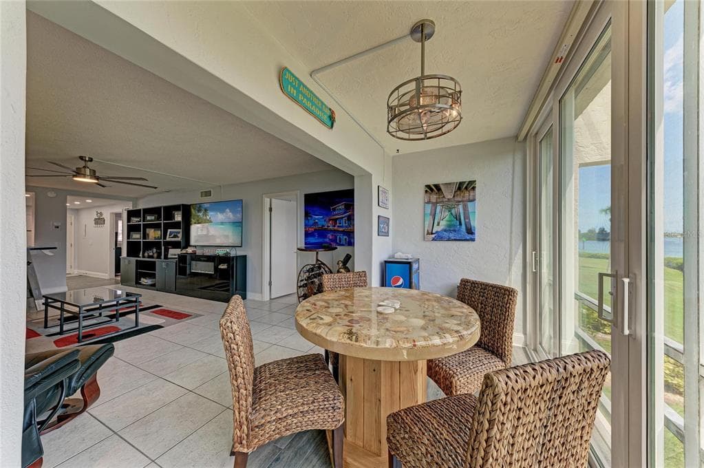 250 SANTA MARIA STREET 219 photo 23