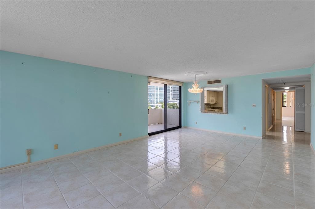 101 SUNSET DRIVE PH1 photo 12