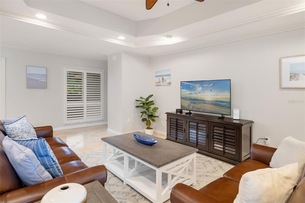 565 COMMONWEALTH PLACE photo 13