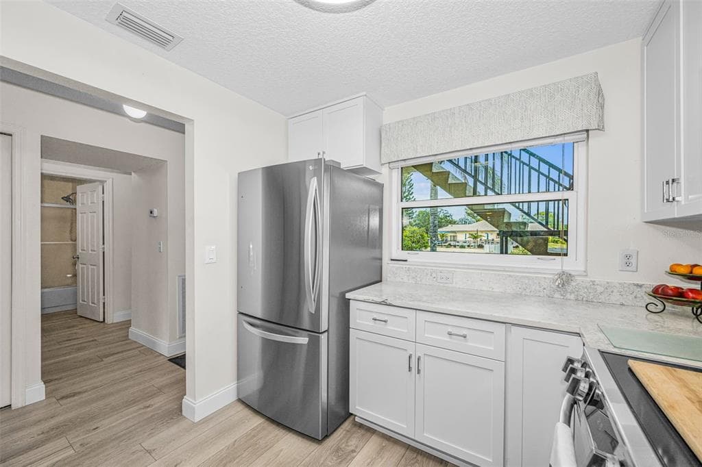 1673 SEASCAPE CIRCLE 102 photo 23