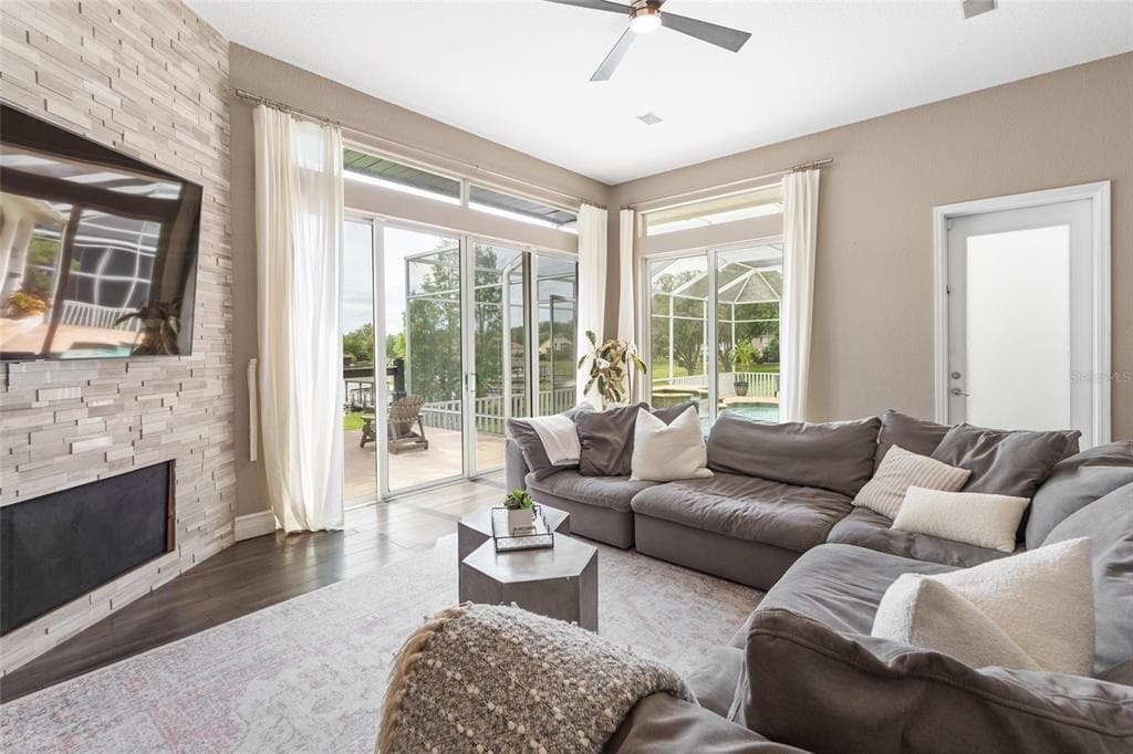 11210 CRESCENT BAY BOULEVARD photo 13
