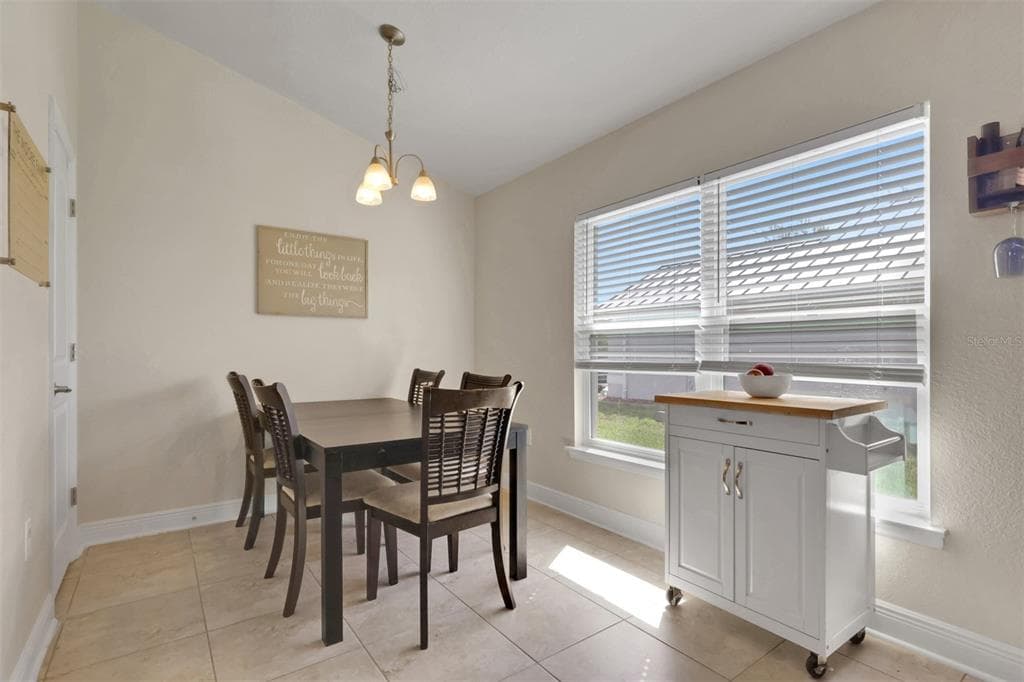27077 BROOK FOREST ROAD photo 9