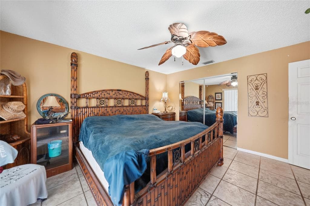 21078 EDGEWATER DRIVE photo 14